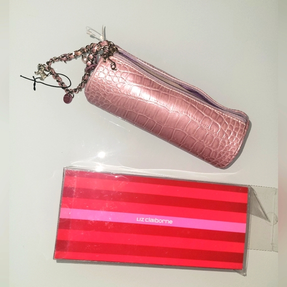 Liz Claiborne Croc-Embossed Pink Wristlet - Picture 7 of 7